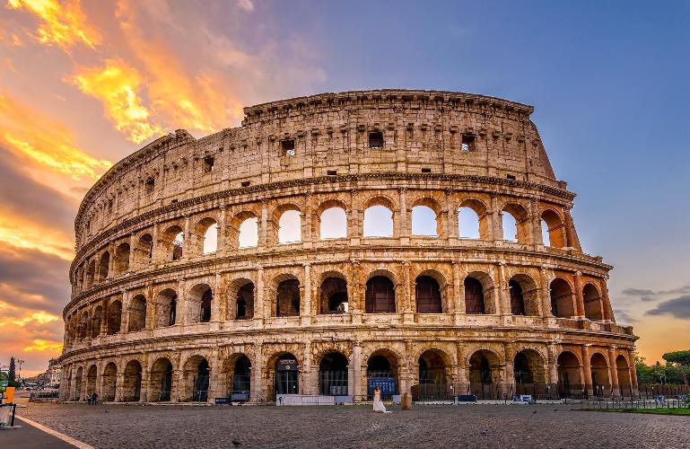 Romance in Rome A three night break in Rome, close to many wonderful attractions