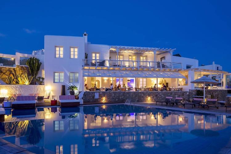 The Magic of Mykonos A dream destination for couples and families searching for the ultimate holiday experience. 