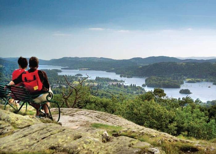A Beautiful Break in the Lakes Offering visitors seclusion within natural scenic woodland overlooking Lake Windermere